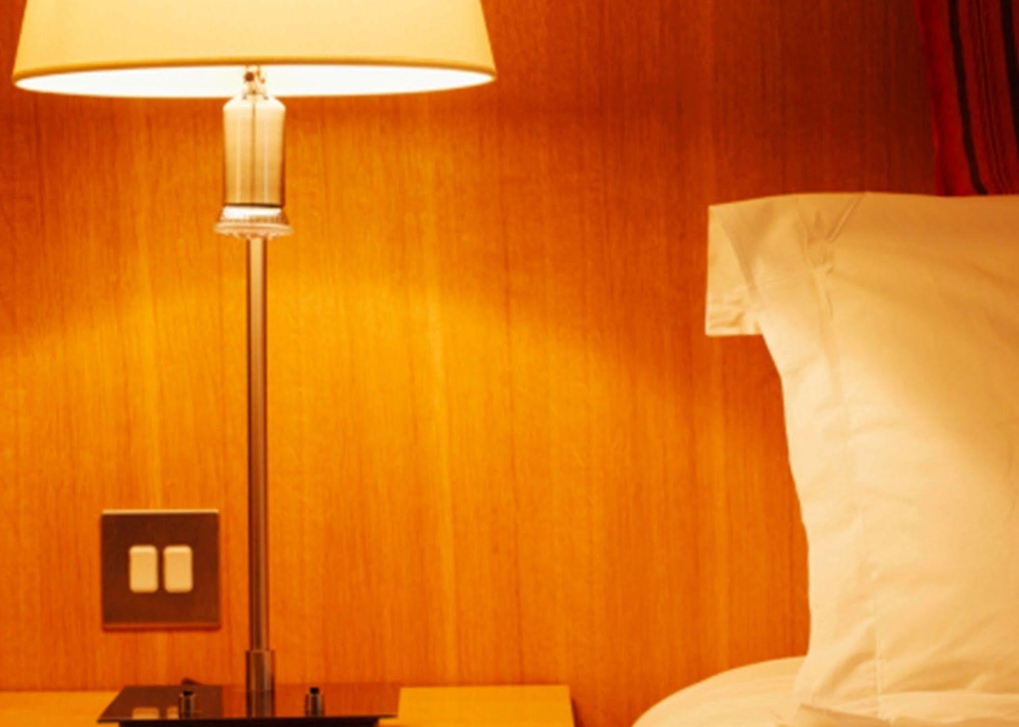 Yarn Market Hotel Dunster Esterno foto